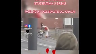 "Karma je čudo": Viknula "Živeo Vučić" na protestu, pa par sekundi kasnije - PALA S BICIKLA (VIDEO)