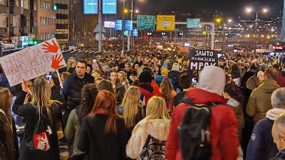 Dačić: Policija neće intervenisati u toku noći protiv okupljenih na Autokomandi