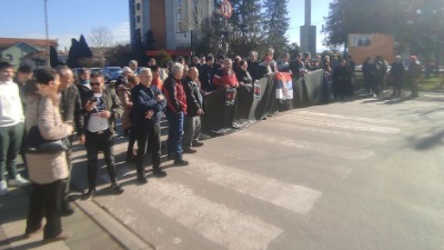 Blokirano Blace: Sve više stanovnika na protestu (FOTO, VIDEO)