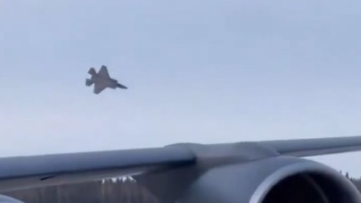 Srušio se američki borbeni avion (VIDEO)