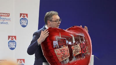 STRANI PLAĆENICI ILI Kad Vučić nudi STUDENTIMA ljubav i POSLEDNJU šansu STRANI PLAĆENICI ILI Kad Vučić nudi STUDENTIMA ljubav i POSLEDNJU šansu