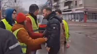 Branio studente od nasilnika, pa UHAPŠEN (VIDEO)