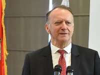 Lopandić: SAD bile brže od EU, Miloševićev režim počeo da se urušava kada su njegovi najbliži saradnici došli pod ciljane sankcije