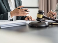 Advokatska komora Beograda: SRAMNA IZJAVA VUČIĆA