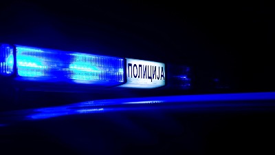 Jeziv sudar dva motora u Beogradu: Jedan motorciklista ostao da leži! (VIDEO)