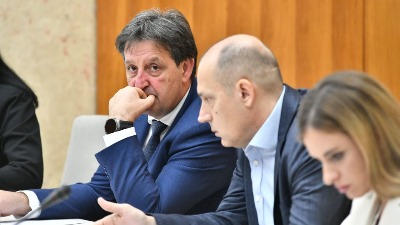 Procurela prepiska kavčana o bezbednosnim strukturama: Gašić, Lončar, Vulin; Zvicer tvrdi da je Srbija "najgora zemlja"