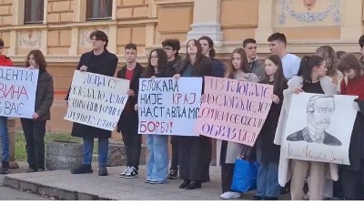 Kraj blokade u Jovinoj gimnaziji: Maturanti dobili sve što su tražili, osim izvinjenja direktora (VIDEO)