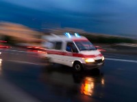 Automobil sleteo u provaliju, poginule majka i beba (FOTO)