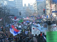 Studenti u NS pozvali na protest ispred BIA: "Na našu decu?"