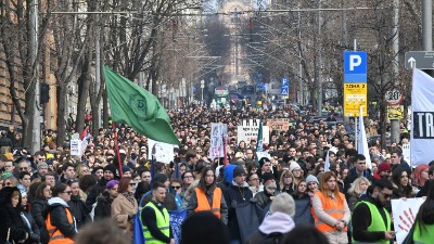 "Studenti neće na livadi spavati na minusu, ako treba - mi ćemo na livadu": Mladima stigla poruka iz Aranđelovca!