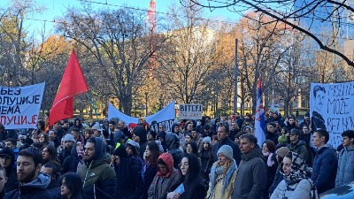 "Spušta vam se ZAVESA": Glumci DIGLI GLAS, održali veliku PROTESTNU ŠETNJU