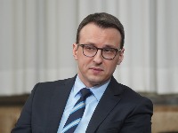 Kancelarija za KiM traži puštanje zamenika direktora, Petković obavestio Brisel