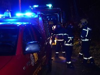 Veliki požar na Senjaku: Goreli automobili, jedna osoba povređena