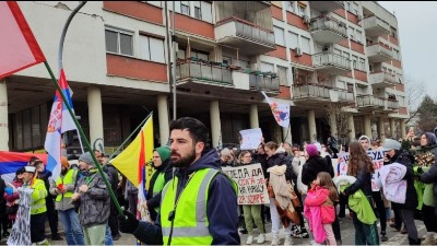 Studenti stigli u Mladenovac: Ljudi ih dočekali kao rod najrođeniji (VIDEO)