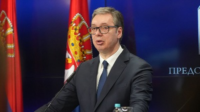 Vučić ponovo proteste nazvao obojenom revolucijom: Nema na silu uzimanja vlasti