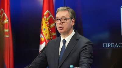 Kako mediji iz Kine, Rusije i SAD pišu o iznenadnom povratku Vučića u zemlju