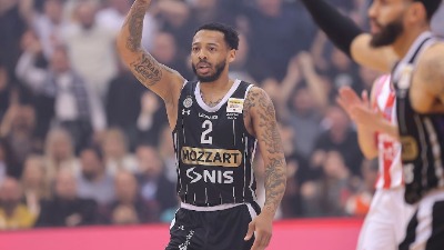 Fener krade Partizanu Karlika Džonsa?!