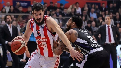 Partizan više nije u plej-in zoni, a Zvezda... (FOTO)