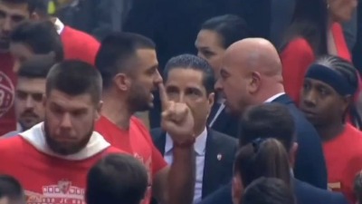 Sukobili se Lazić i Nebojša Ilić: Zvezda se javila i sve objasnila (VIDEO)