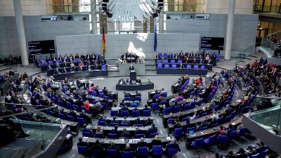 Izbori u Nemačkoj - manji Bundestag, manje kandidata i sve starije biračko telo