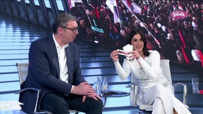 Studentkinja koja je gostovala s Vučićem na Pinku uopšte više NIJE STUDENTKINJA