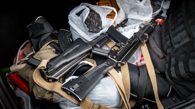 Suspendovan načelnik policije u Nišu zbog krađe oružja iz stanice u Doljevcu
