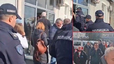 Opozicija u Novom Sadu u "Vodovodu": Sastanak u prepunoj sobi, iz preduzeća objašnjavaju (VIDEO, FOTO)