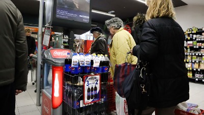 Nova pravila za prodavce: Kazne 100.000, ovo više NE SME da se radi