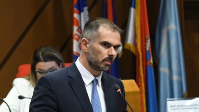 Učenici škole u NS jasni: Žarko Mićin nije dobrodošao!