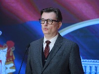 SKANDAL Jovanov čitao medicinske podatke poslanika, "Apsolutno sramno"