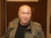 Đani HITNO PRIMLJEN U BOLNICU! Oglasila se supruga i otkrila detalje zdravstvenog stanja 