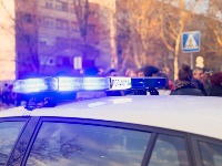 Haos u Vranju: Mahao nožem i jurio decu