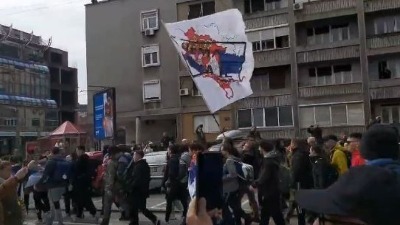 "Pumpaj i hodaj": Studenti krenuli iz Kragujevca ka Nišu (VIDEO)