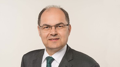 Kristijan Šmit podnosi ostavku!