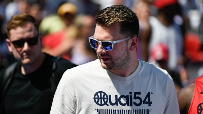 Dončić potpisao novi ugovor sa Lejkersima: Dobio pravo bogatstvo! (FOTO)