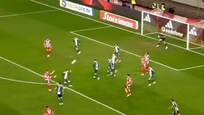 Olimpijakos u 92. minutu promašio penal, pa u 94. neverovatnim golom srušio Panatinaikos! (VIDEO)