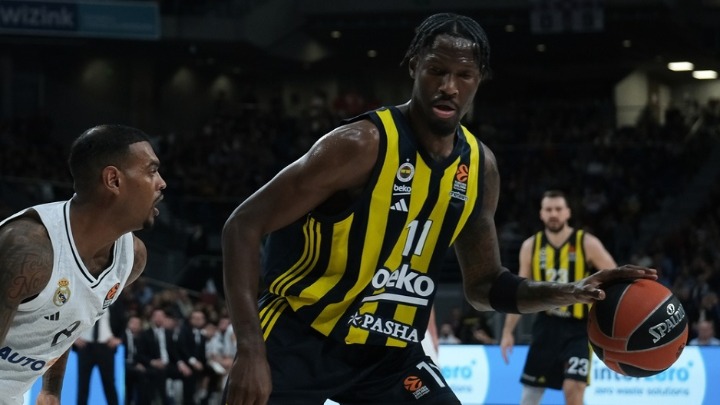 Ponuda od 11 miliona dolara je na stolu, MVP se vraća u EL