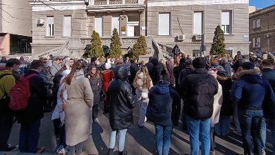 Svi uz doktorku Milu: Dala otkaz zbog pritisaka na zaposlene! (VIDEO, FOTO)