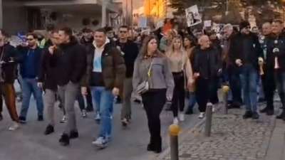 Protest u Vranju: Bajkeri pojačali buku, na ulici više od 2.000 građana (VIDEO)