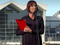 Paunović poručila mladima: Ostanite u ovoj zemlji, jer ovo sunce nigde više ovako ne greje (VIDEO)