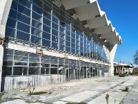 Uzrok pada nadstrešnice? Radili hidroizolaciju po kiši (VIDEO)