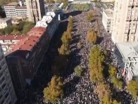 Reka ljudi se slila u Novi Sad: Prizor koji ostavlja bez teksta (VIDEO)