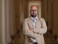 Janjić (SRCE): Današnja sednica Skupštine kulisa za odluke donete van nje