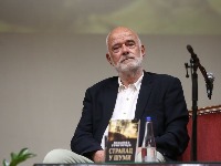 Vladeta Janković: Hrka se bori za principe, štrajkovi glađu naprednjaka karikaturalni