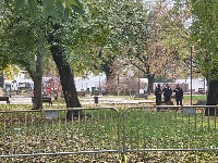 Poslanik "upao" u Ćacilend da bi položio venac za heroje Prvog svetskog rata (VIDEO)