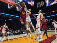 Nikola Jović asistirao za pobedu u sumanutom finišu (VIDEO)