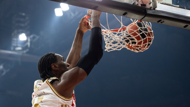 Katastrofa: Izundu u kolicima na aerodromu (FOTO)