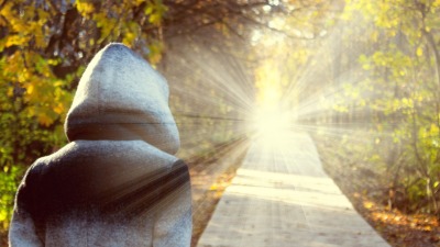  Dva puta sam doživela KLINIČKU SMRT a ono što sam videla "sa druge strane" je NEVEROVATNO: Nisam htela da se vratim 