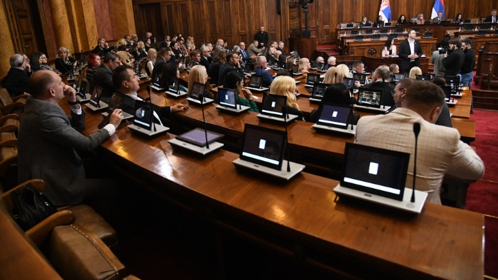 Ni danas NEMA KVORUMA za glasanje o nepoverenju Vladi: Druga sednica Skupštine u 12