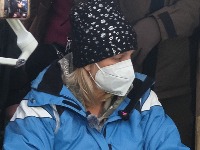 Dijana Hrka se vratila iz bolnice, nastavlja štrajk glađu pored Skupštine (VIDEO)